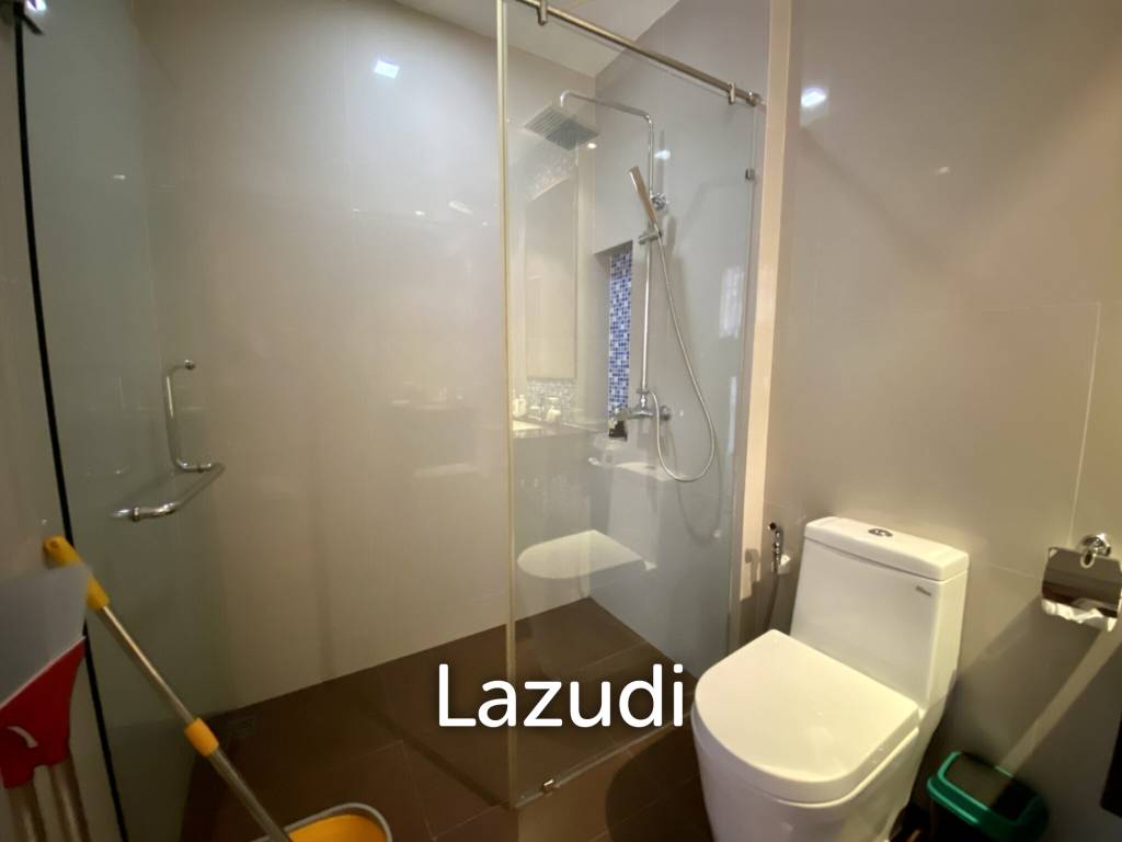 Beachfront Jomtien Residence Build A for Sale
