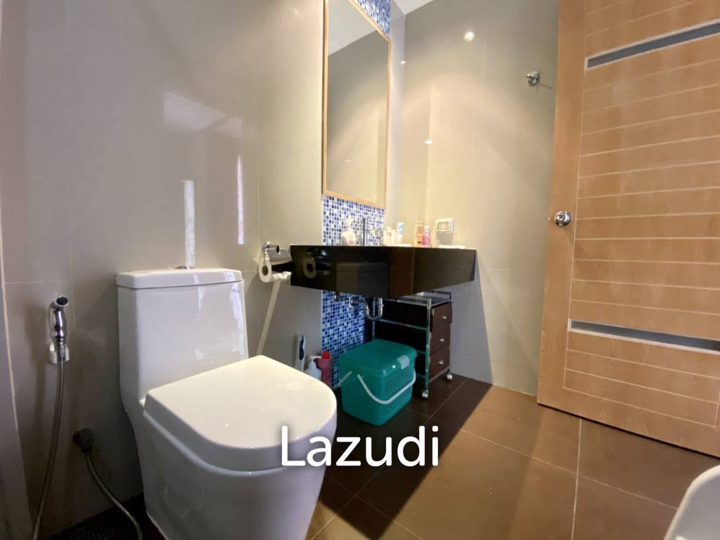 Beachfront Jomtien Residence Build A for Sale