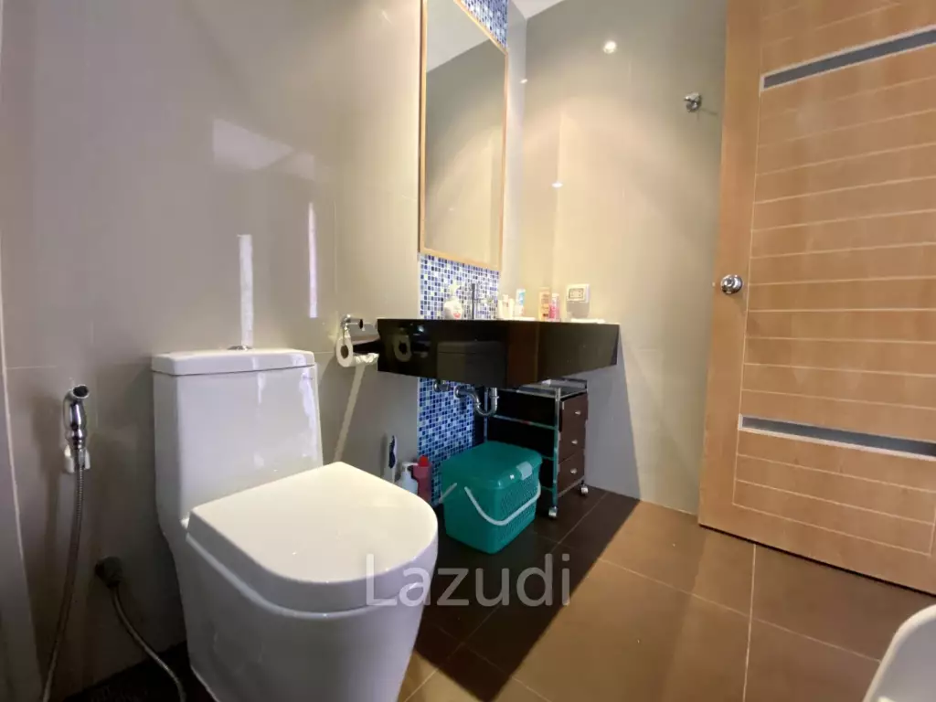 Beachfront Jomtien Residence Build A for Sale