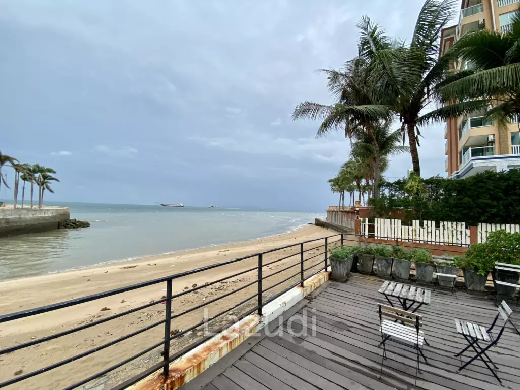 Beachfront Jomtien Residence Build A for Sale