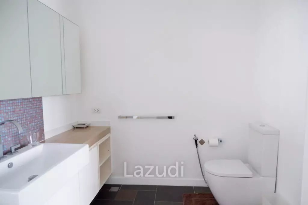 High Floor Northpoint Condo for Rent in Pattaya