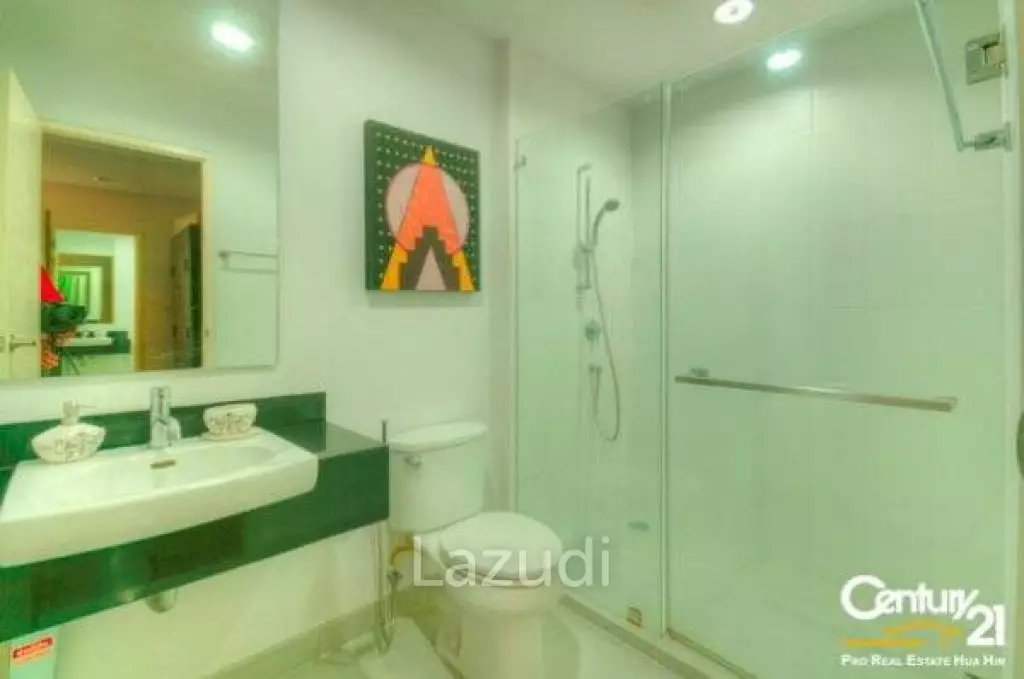 1 Bed Beachfront Condo in Town