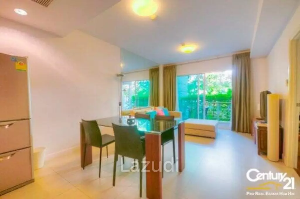 1 Bed Beachfront Condo in Town
