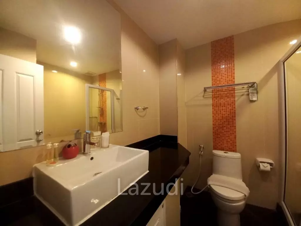 Great location Condo in Pratumnak for Sale