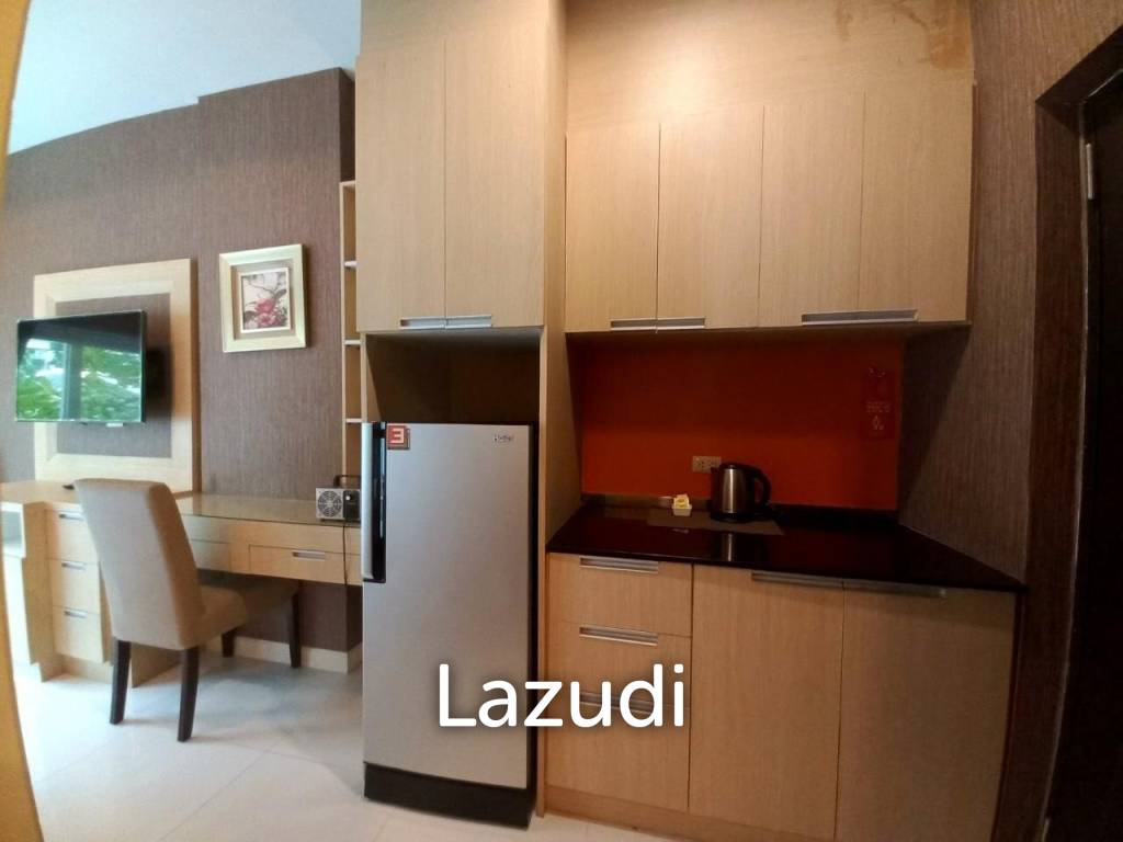 Great location Condo in Pratumnak for Sale