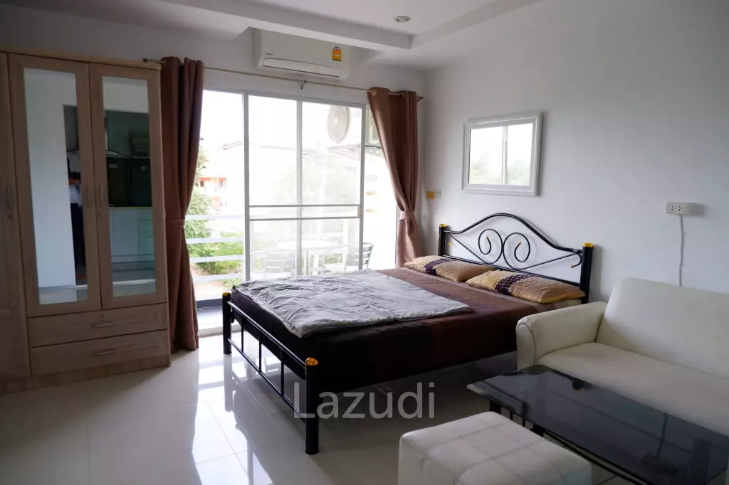 Central Pattaya Beach and Mountain for Sale