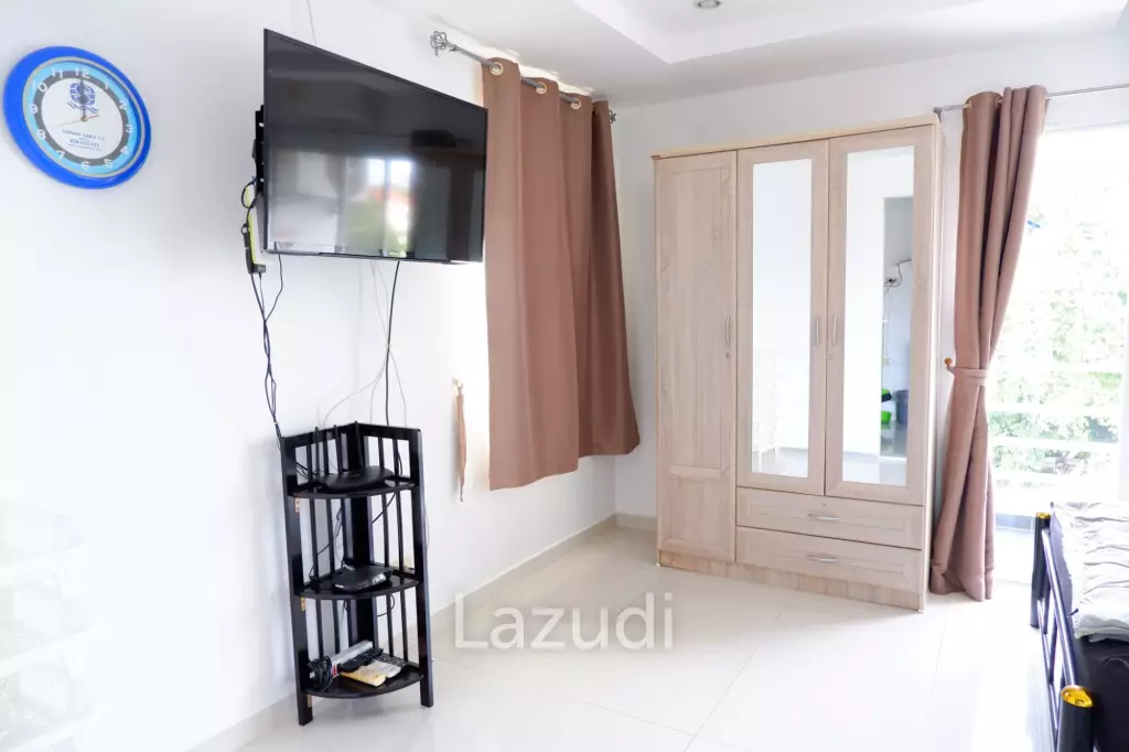 Central Pattaya Beach and Mountain for Sale