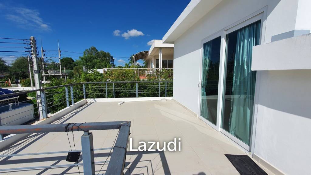 Contemporary House for Sale in Na Jomtien