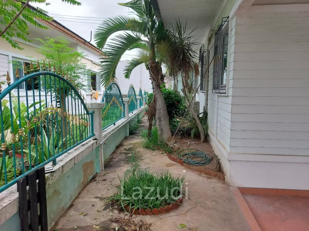 2 Bedrooms For Sale in East Pattaya
