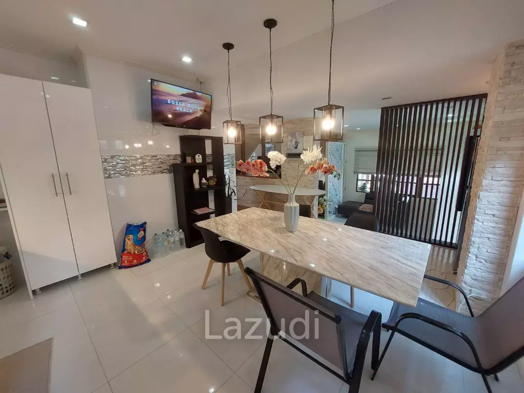 Large 2Storey house with 4 Bedrooms for Sale