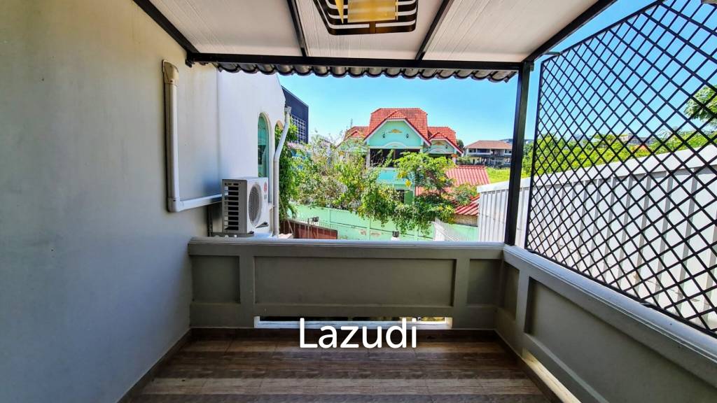4 Bedrooms House for Sale in Na Kluea