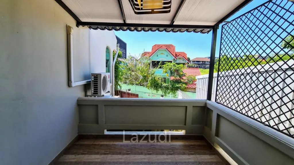 4 Bedrooms House for Sale in Na Kluea