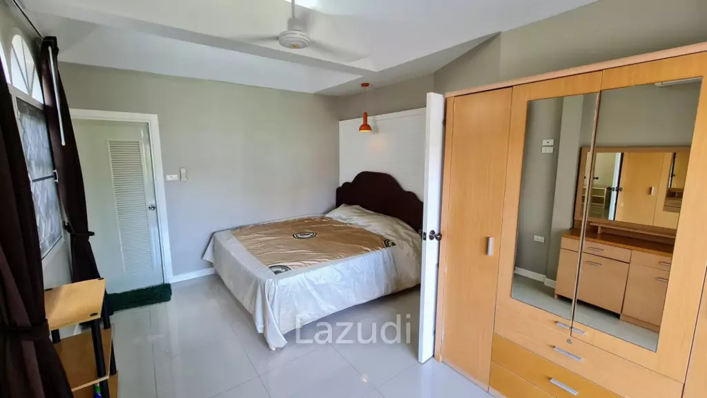 4 Bedrooms House for Sale in Na Kluea
