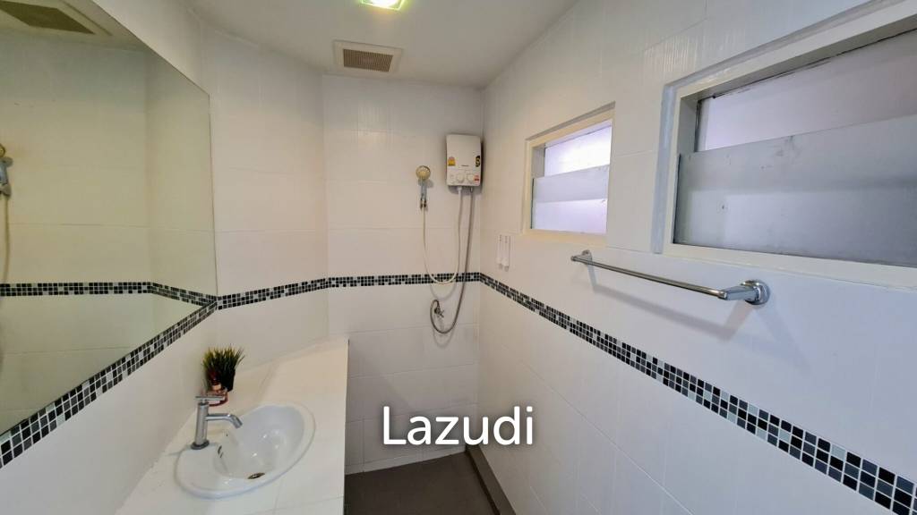 4 Bedrooms House for Sale in Na Kluea