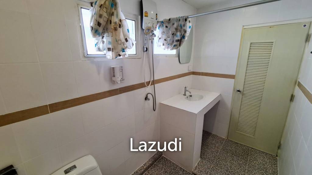 4 Bedrooms House for Sale in Na Kluea