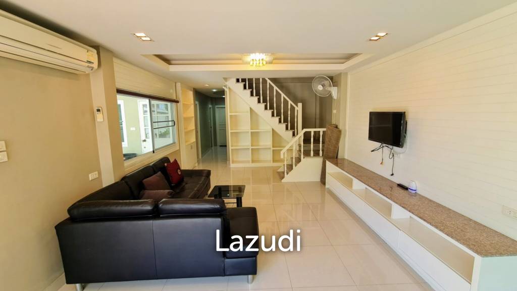 4 Bedrooms House for Sale in Na Kluea
