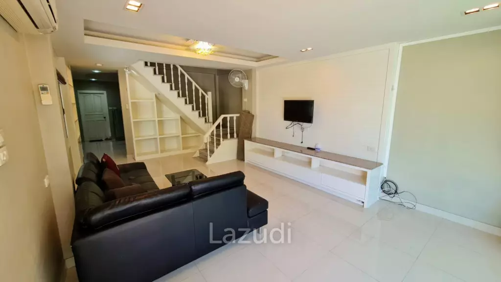 4 Bedrooms House for Sale in Na Kluea