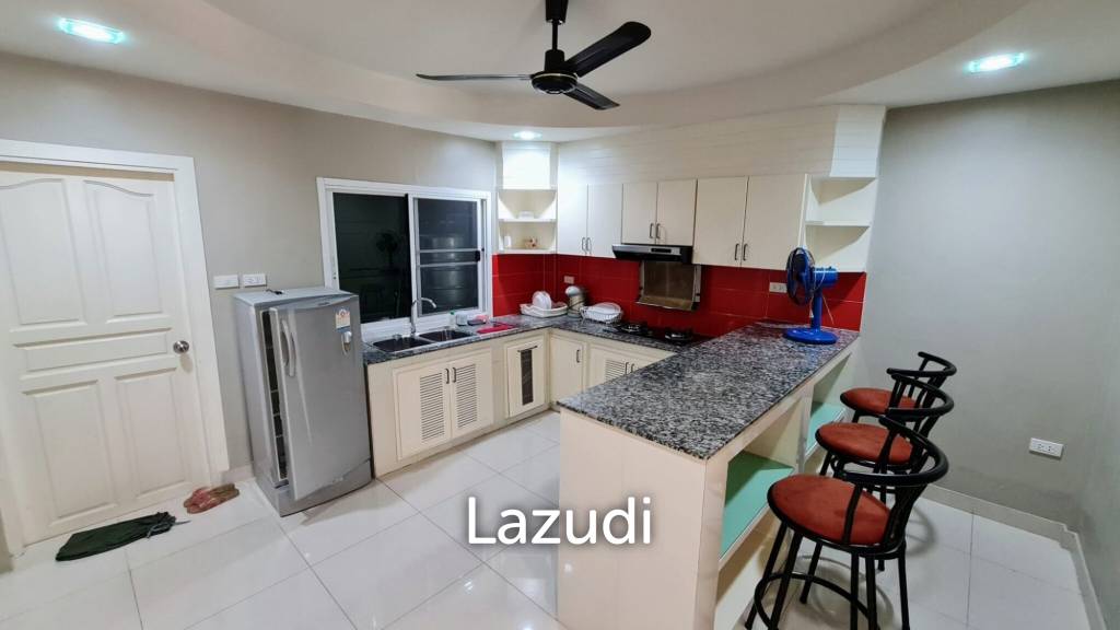 4 Bedrooms House for Sale in Na Kluea
