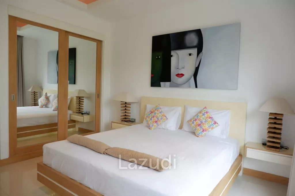 Luxury White House for Sale in East Pattaya