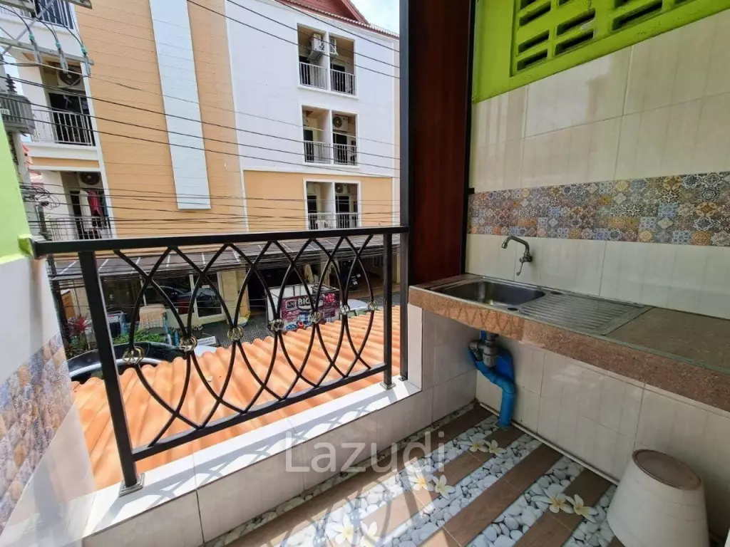 Prime location Apartment building for Sale
