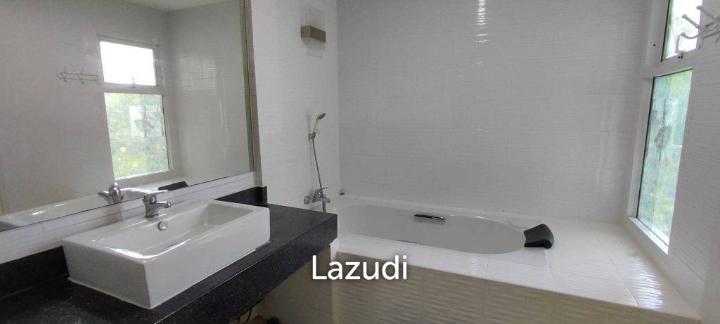 3Storey Home for Sale in Jomtien Pattaya