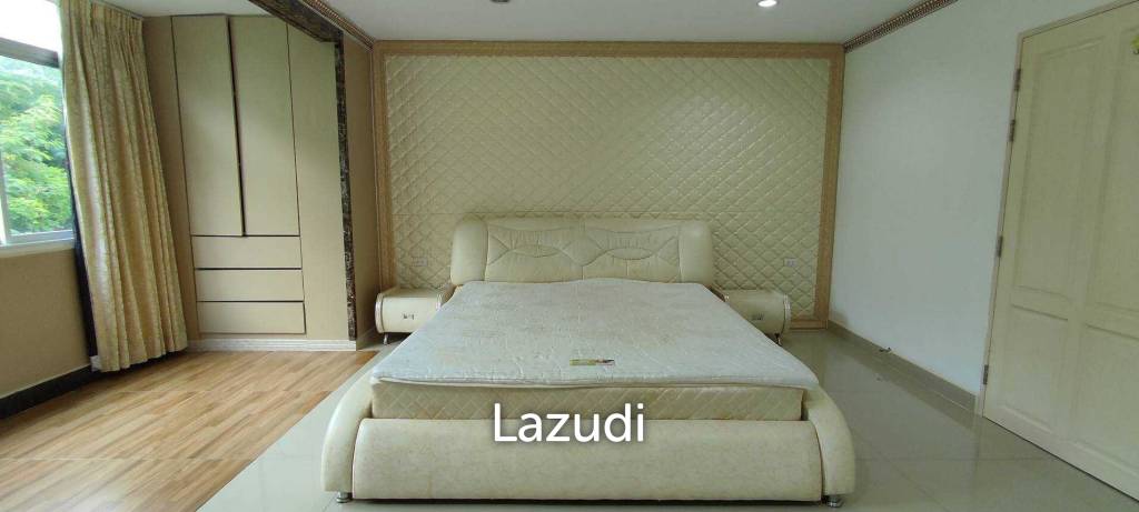 3Storey Home for Sale in Jomtien Pattaya