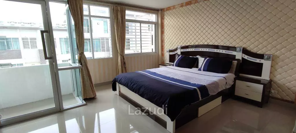 3Storey Home for Sale in Jomtien Pattaya