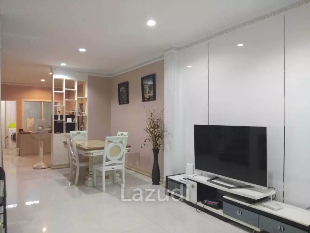 3Storey Home for Sale in Jomtien Pattaya