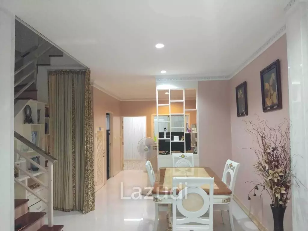 3Storey Home for Sale in Jomtien Pattaya