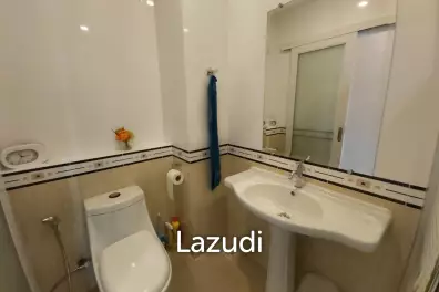 Two Storey Shophouse For Sale in East Pattaya