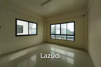 Two Storey Shophouse For Sale in East Pattaya