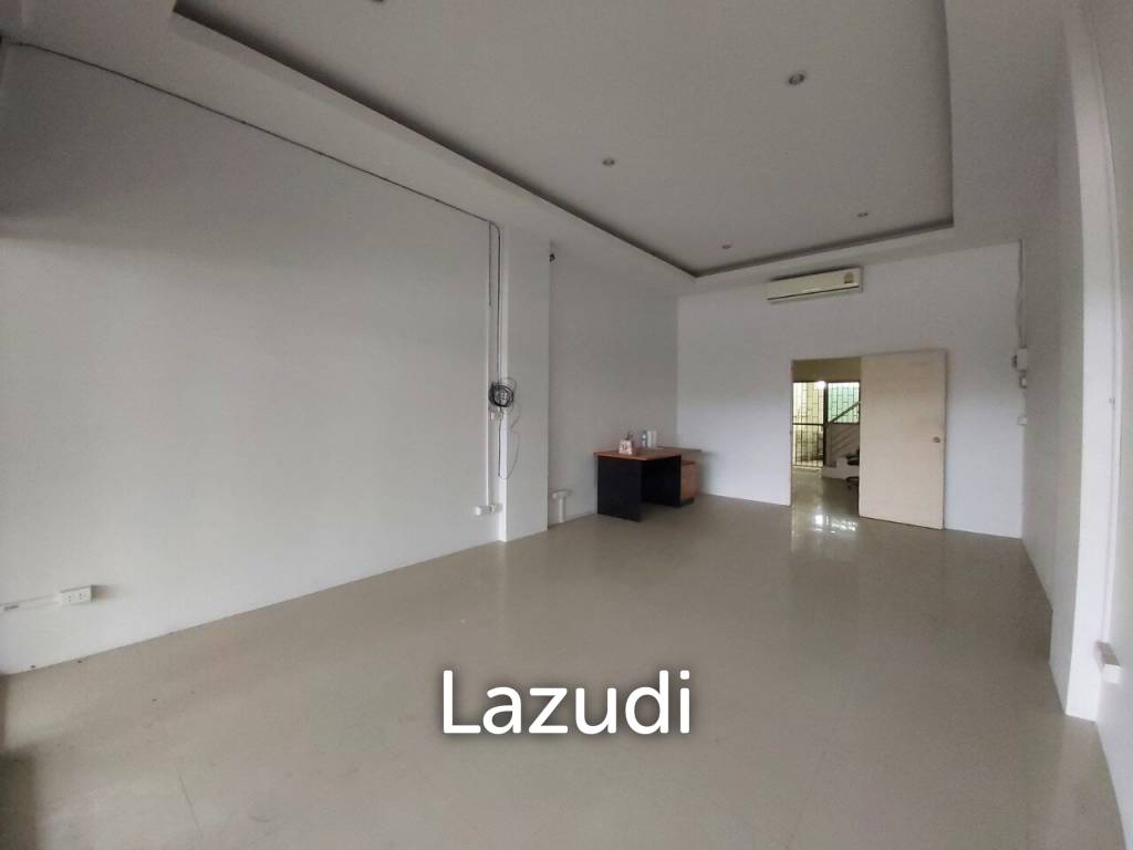 Two Storey Shophouse For Sale in East Pattaya