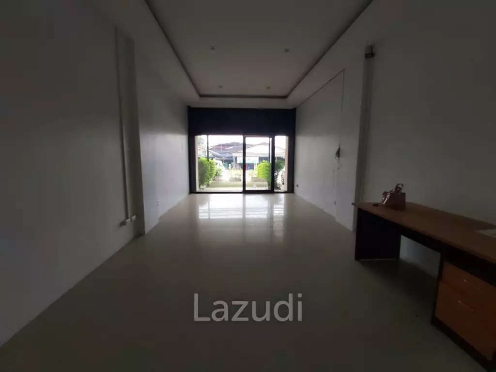 Two Storey Shophouse For Sale in East Pattaya
