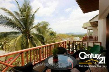 Beautifully Furnished 2 Bed Condo