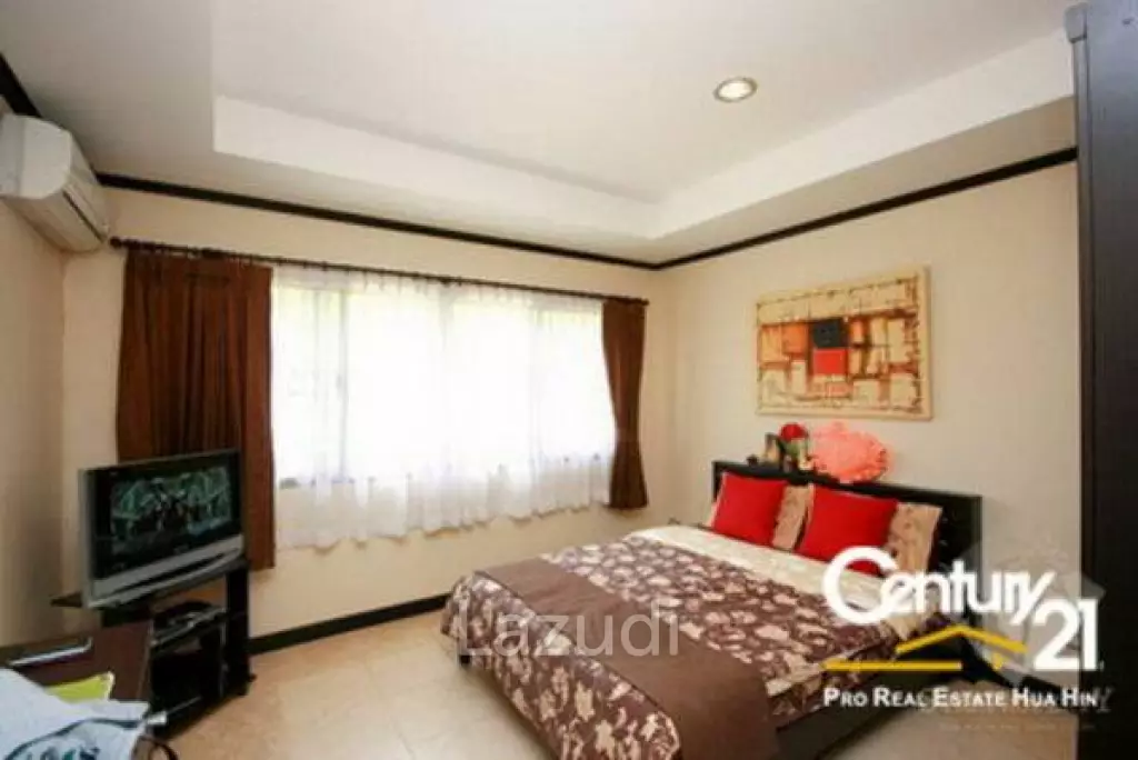 Beautifully Furnished 2 Bed Condo