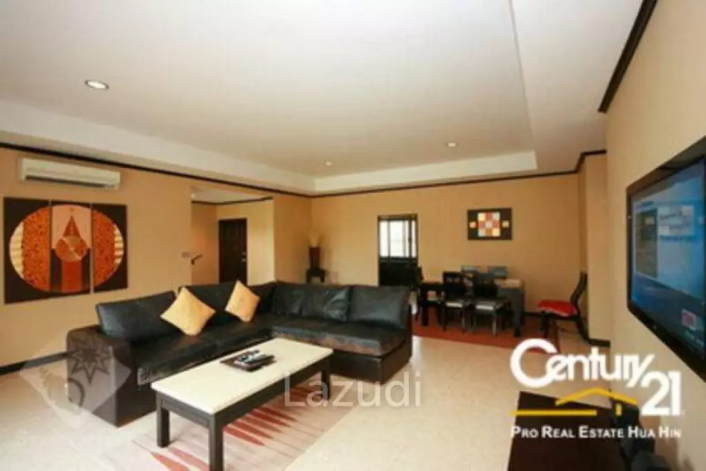 Beautifully Furnished 2 Bed Condo