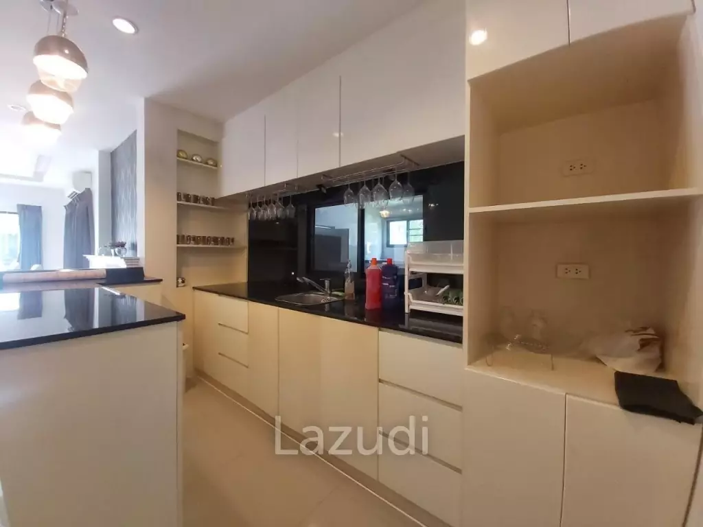East Pattaya 4 Bedrooms House for Sale