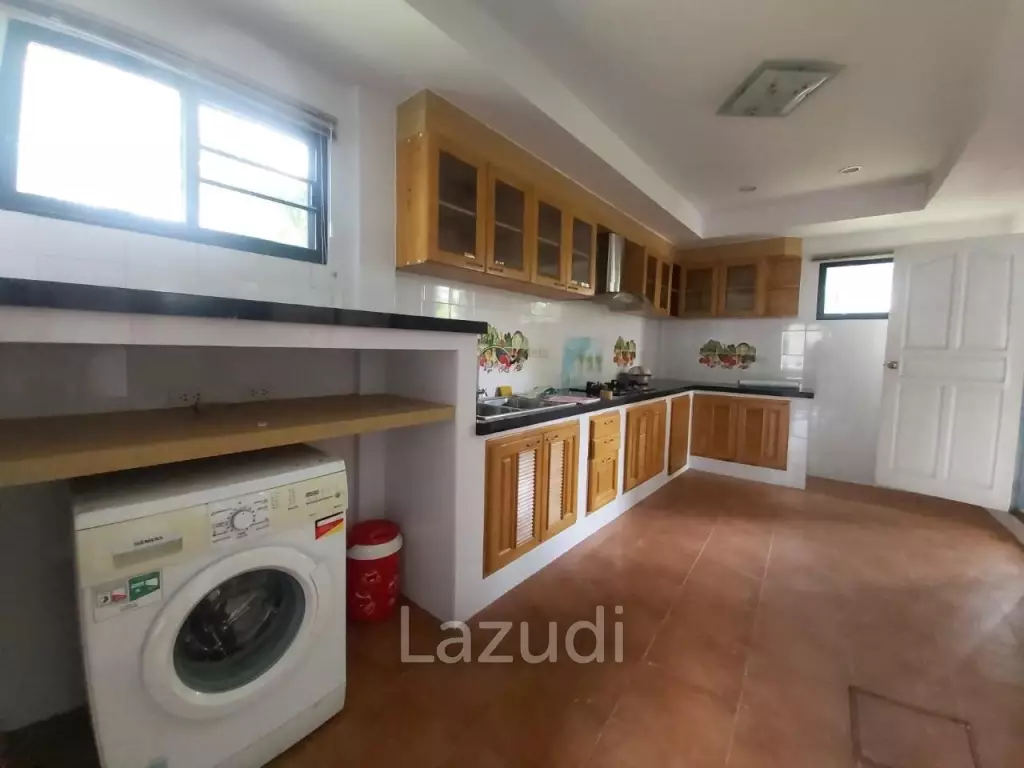 East Pattaya 4 Bedrooms House for Sale