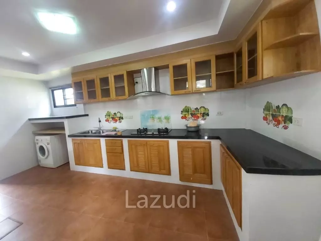 East Pattaya 4 Bedrooms House for Sale