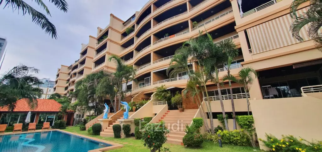 Executive Residence 3 for Sale in Cosy Beach