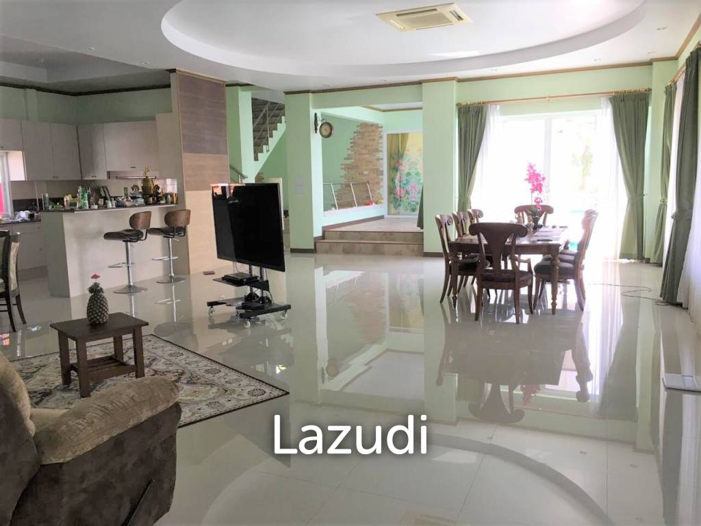 2 Storey Pool Villa House for Sale in Huayyai