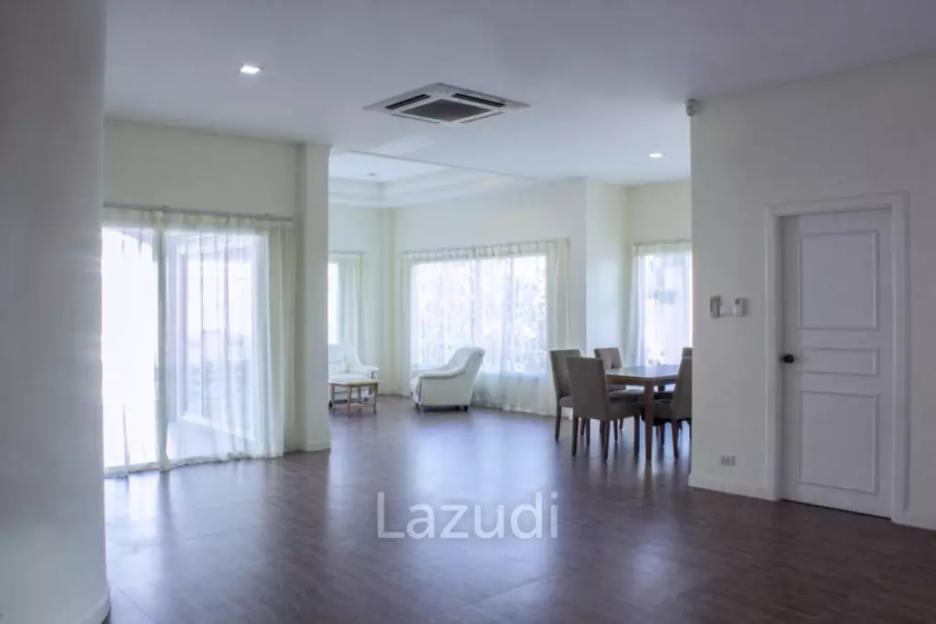 1 Storey Pool House for Sale in East Pattaya