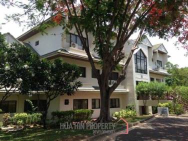 Beautifully Refurbished 3 Bed Condo