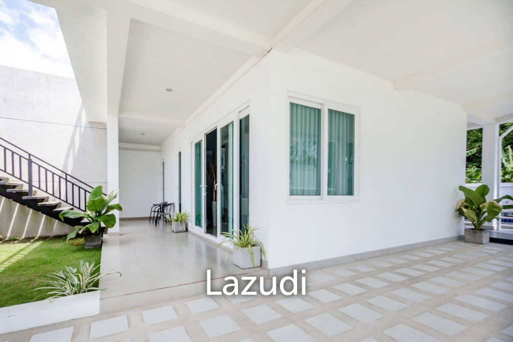 House with Private Pool for Sale in Bang Saray