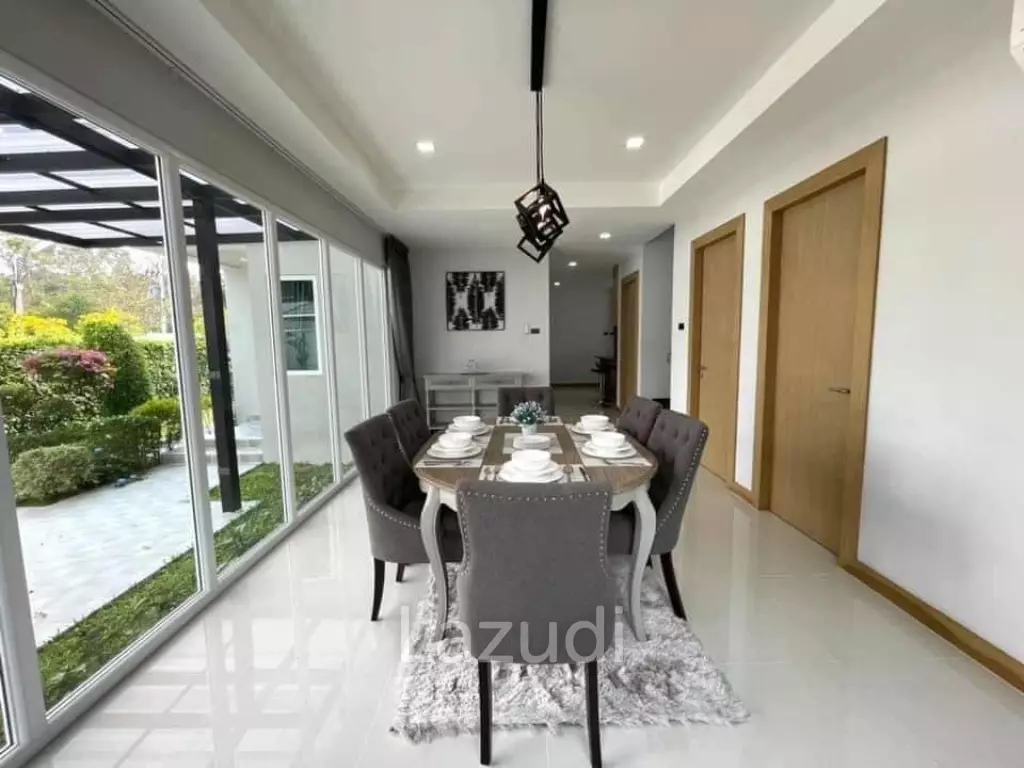 Dream Pool Villa House for Sale in East Pattaya