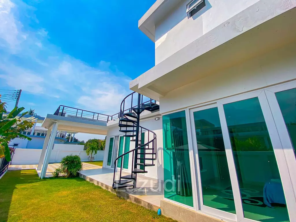 Executive Pool villa House For Rent