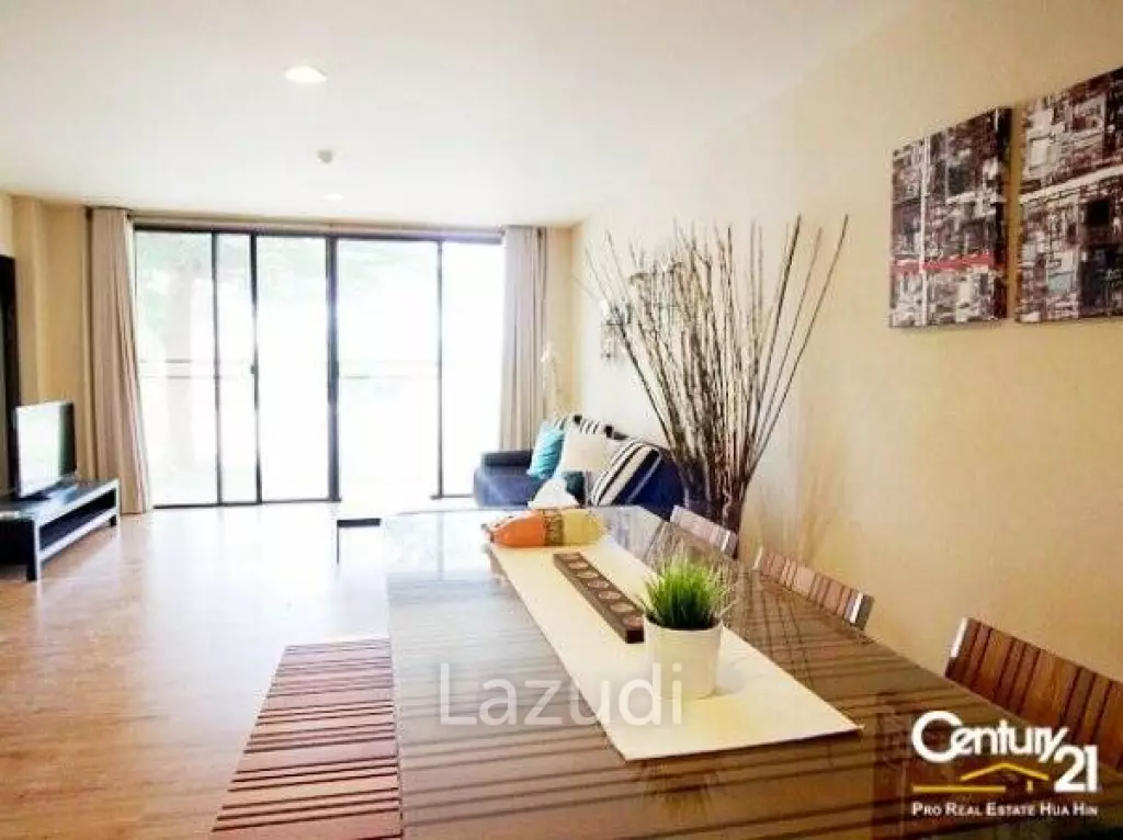 Luxury 2 Bed Condo at Palm Hills