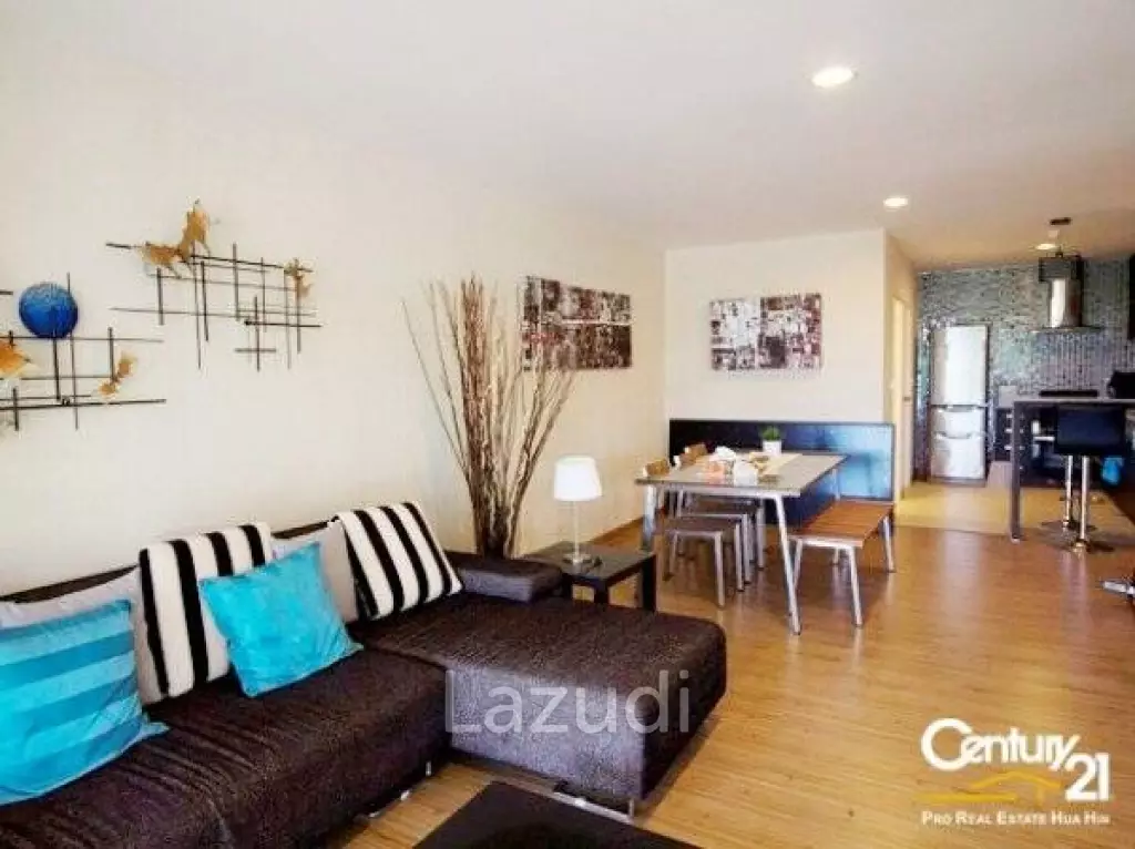 Luxury 2 Bed Condo at Palm Hills