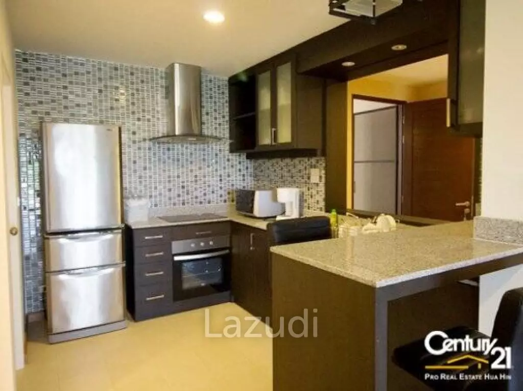 Luxury 2 Bed Condo at Palm Hills