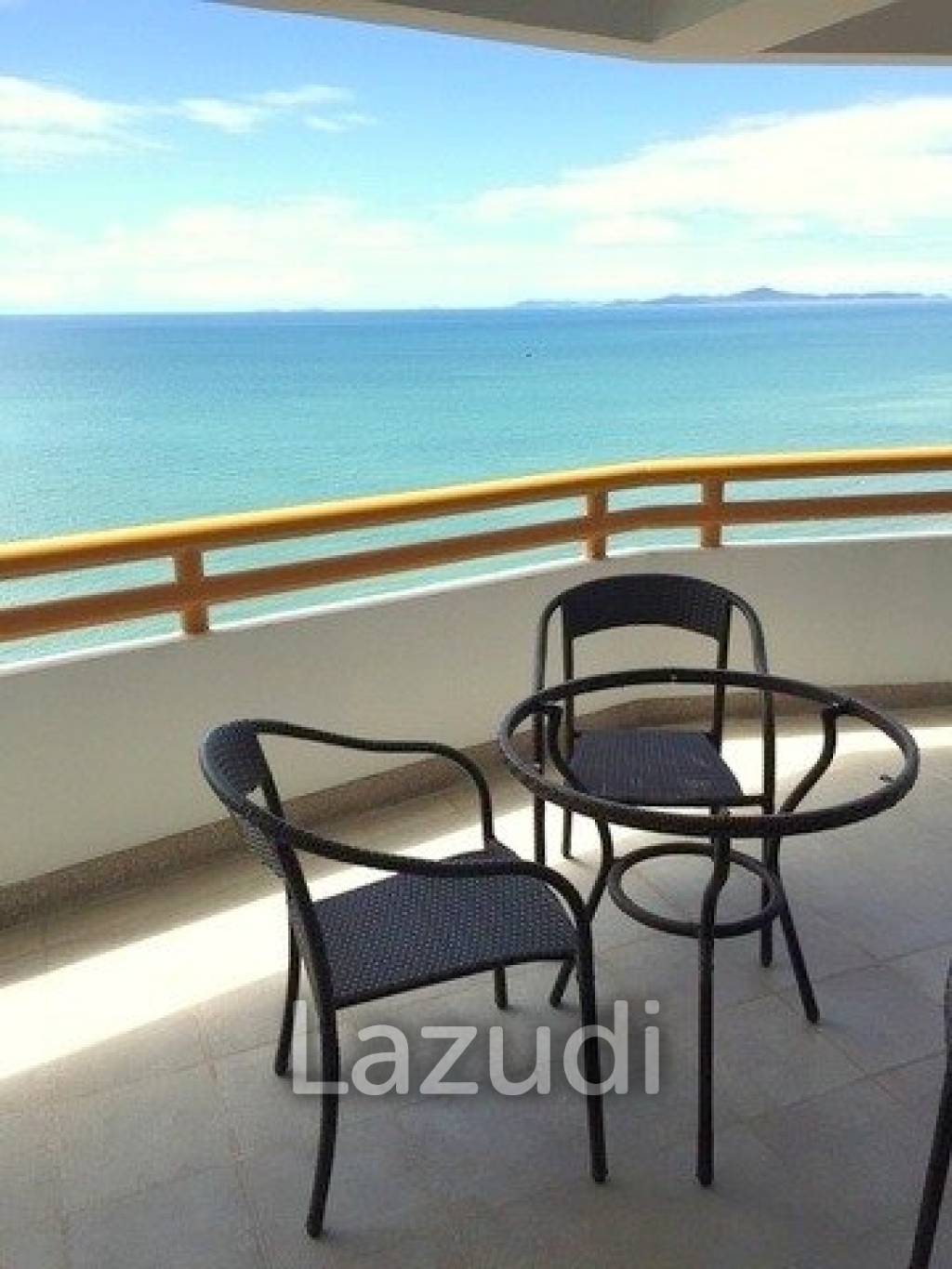 Sunshine Beach Condo Sea views for Rent